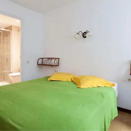 Apartment Lets Holidays Sea Views On The 3 Tossa de Mar