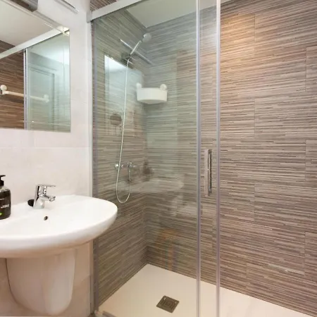 Lets Holidays Sea Views On The 3 Apartment Tossa de Mar